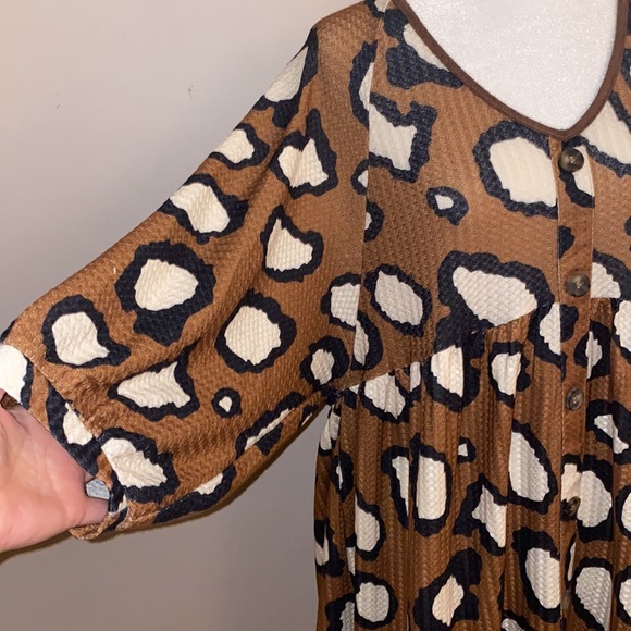 Umgee Waffle Knit Leopard Print Dress - Picture 3 of 13